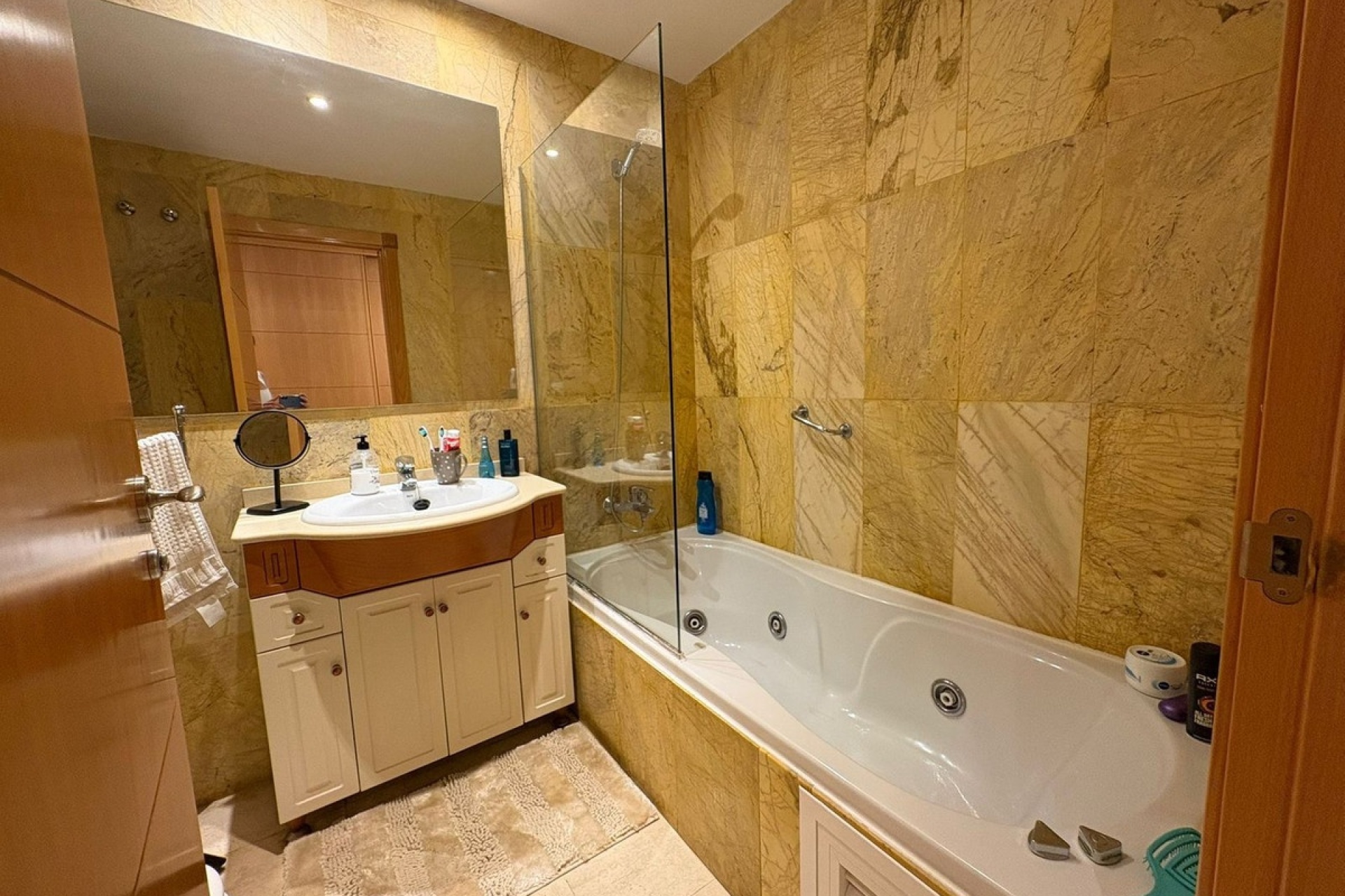 Resale - apartment - Benalmadena - Benalmadena Centro