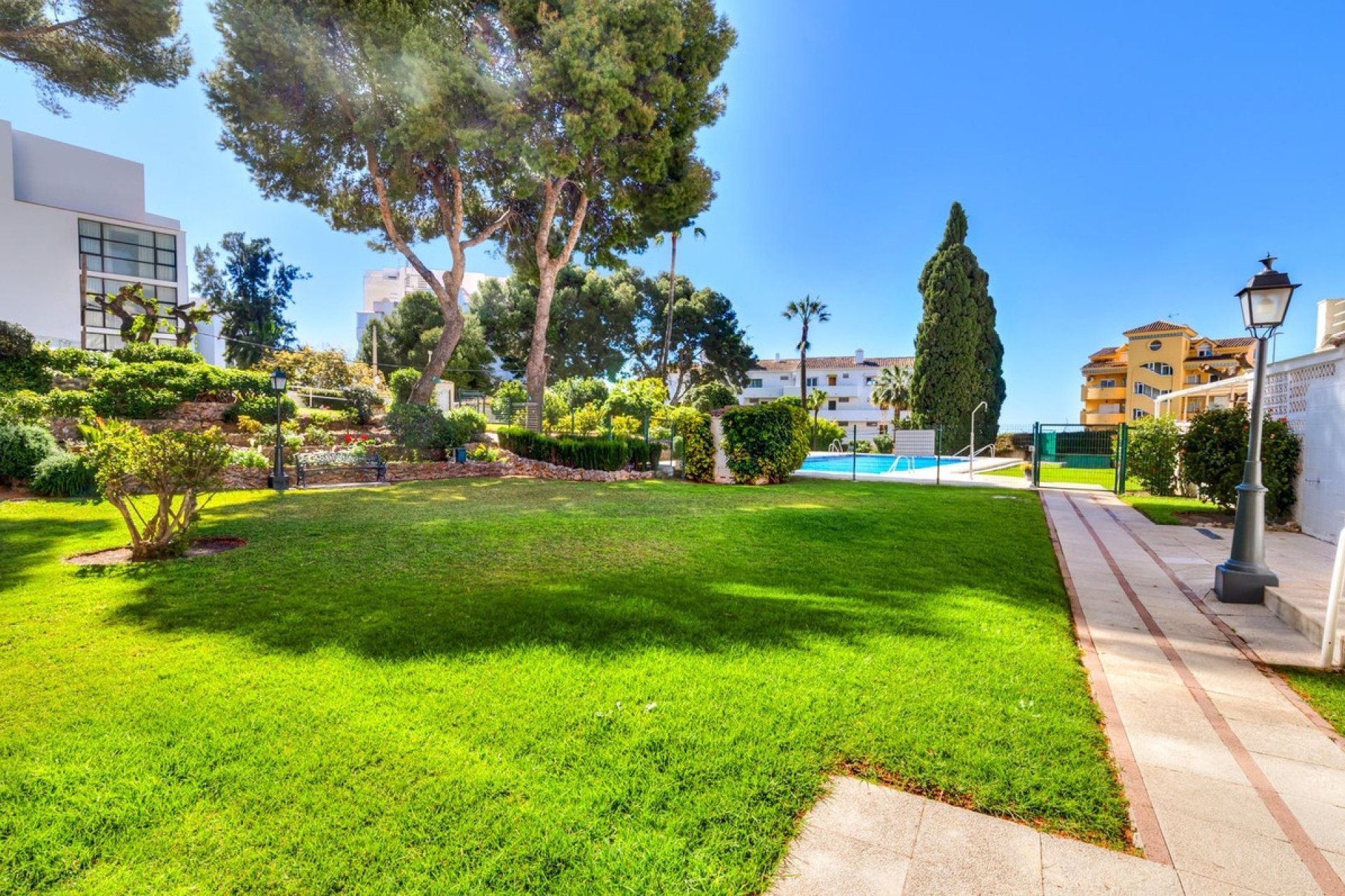 Resale - apartment - Benalmadena - Benalmadena Costa