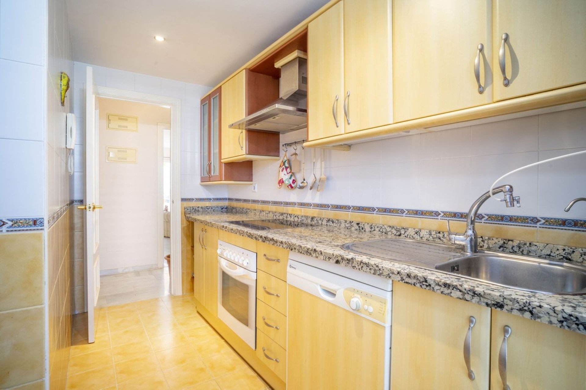 Resale - apartment - Benalmadena - Benalmadena Costa