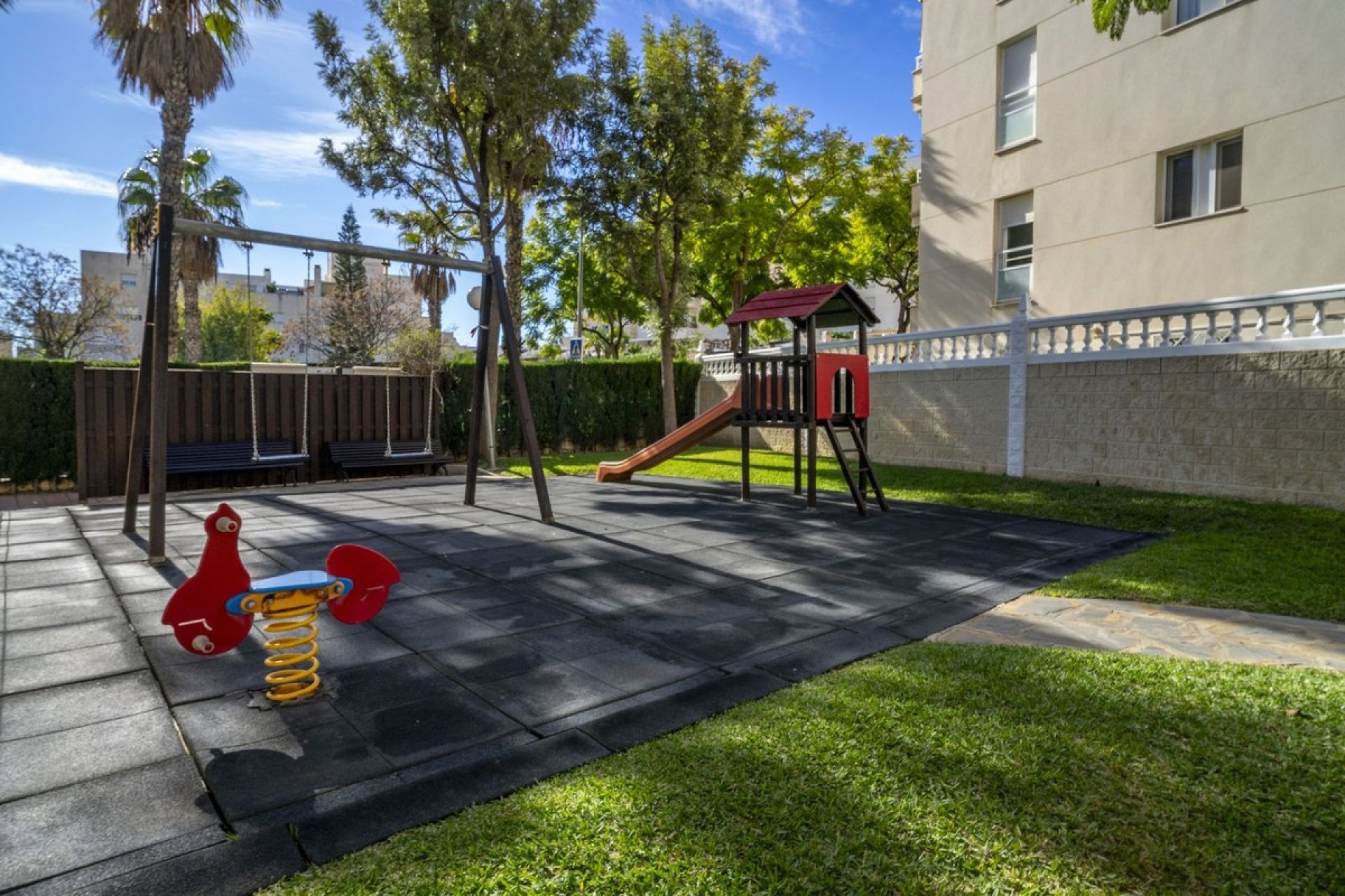 Resale - apartment - Benalmadena - Benalmadena Costa