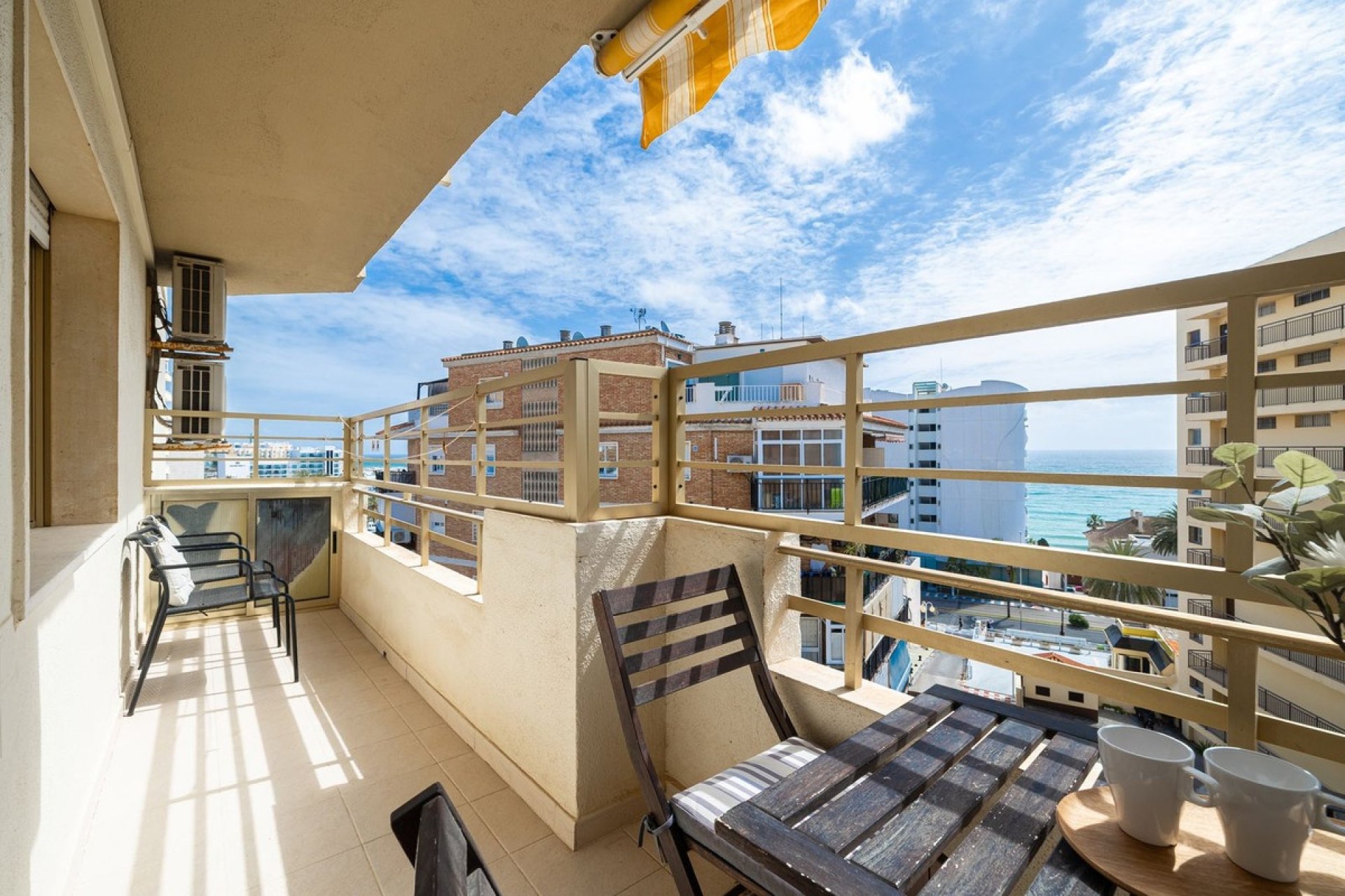 Resale - apartment - Benalmadena - Benalmadena Costa