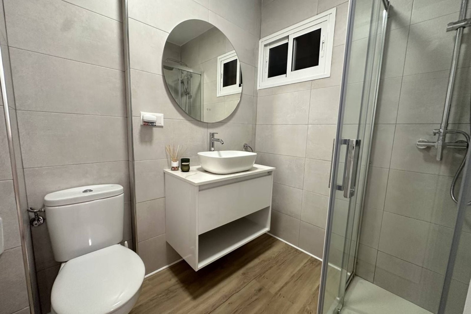 Resale - apartment - Benalmadena - Benalmadena Costa