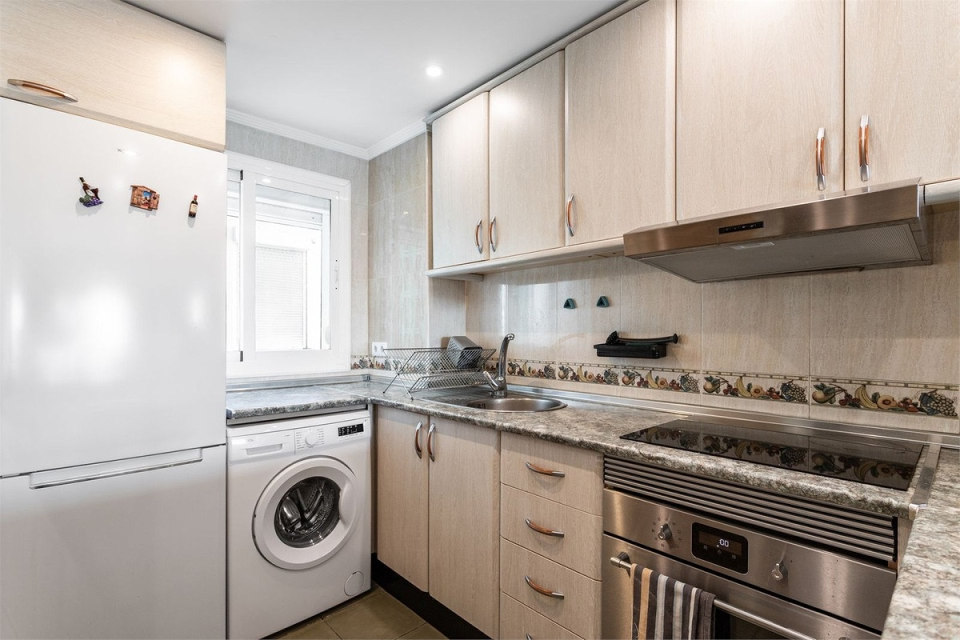Resale - apartment - Benalmadena - Benalmadena Costa
