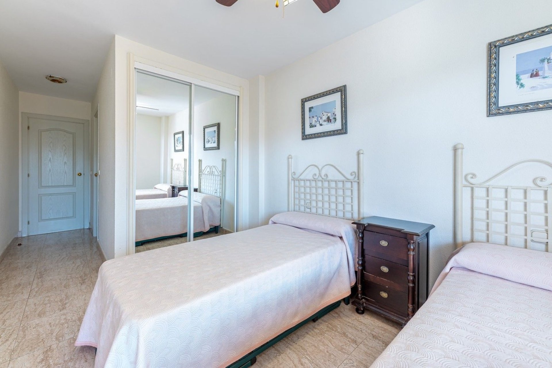 Resale - apartment - Benalmadena - Benalmadena Costa