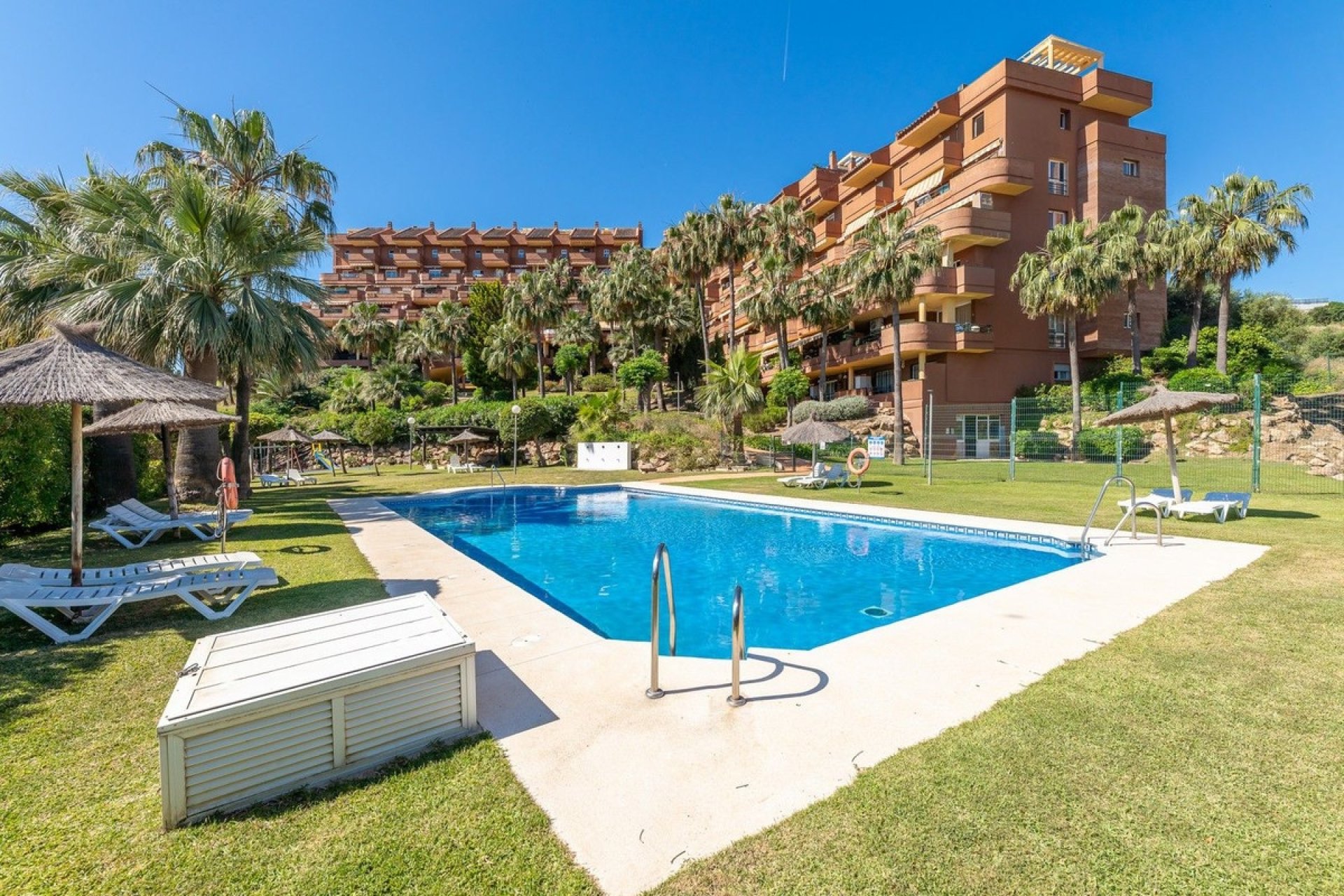 Resale - apartment - Benalmadena - Benalmadena Costa