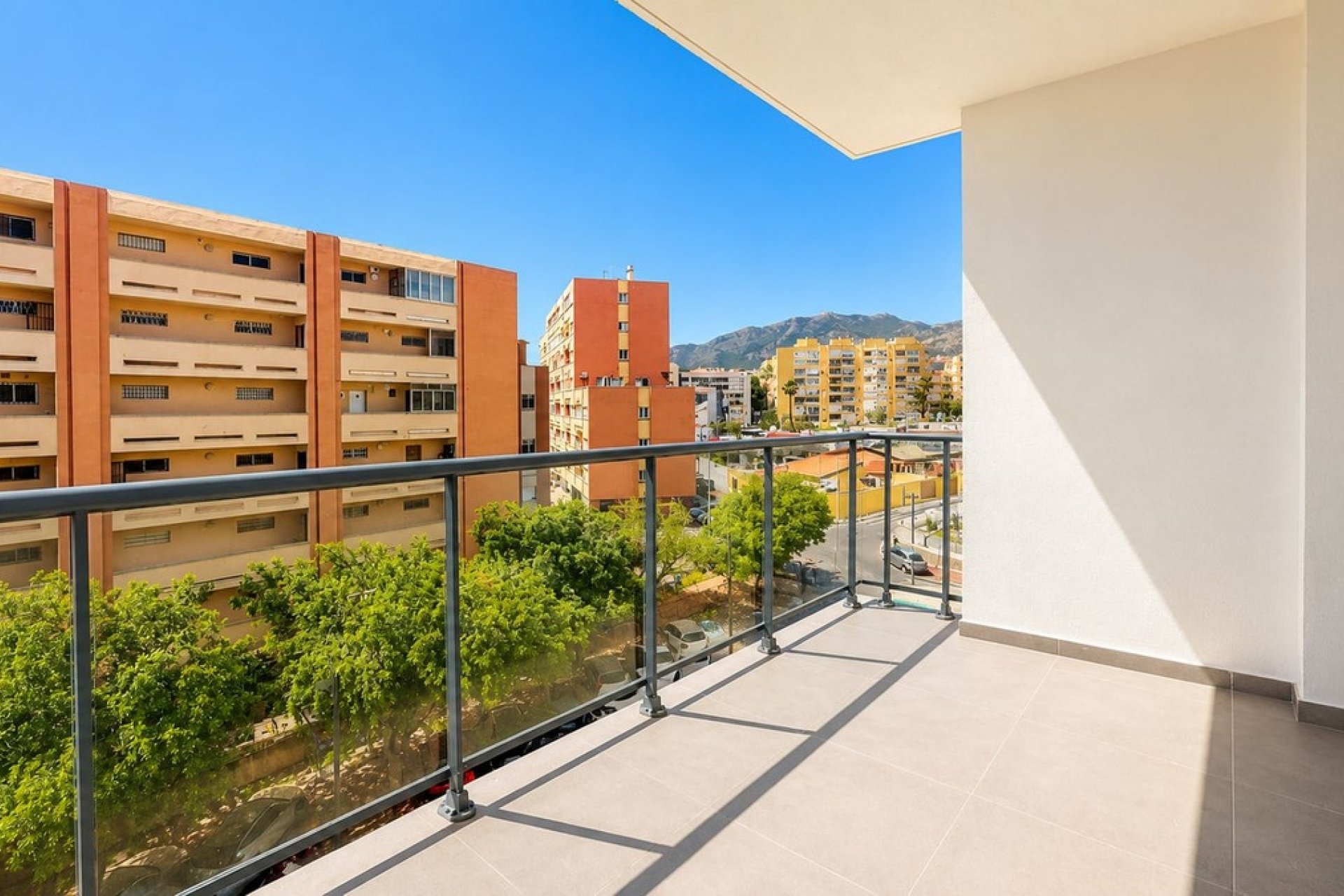 Resale - apartment - Benalmadena - Benalmadena Costa