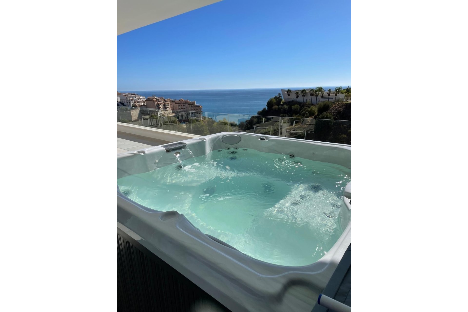 Resale - apartment - Benalmadena - Benalmadena Costa