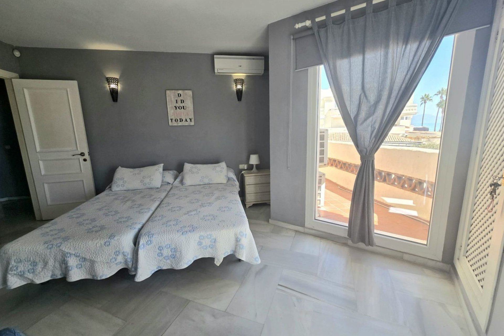 Resale - apartment - Benalmadena - Benalmadena Costa