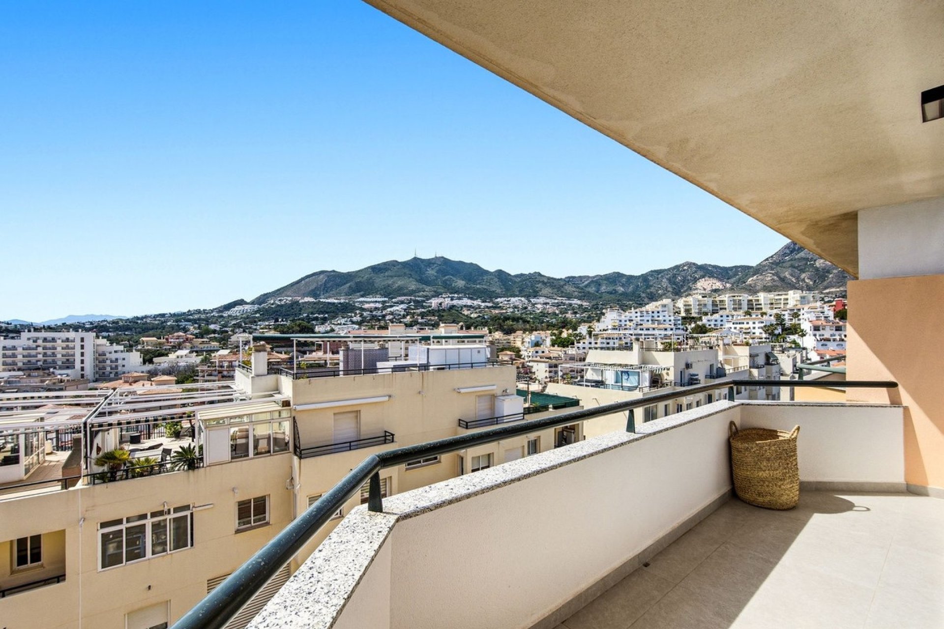 Resale - apartment - Benalmadena - Torrequebrada