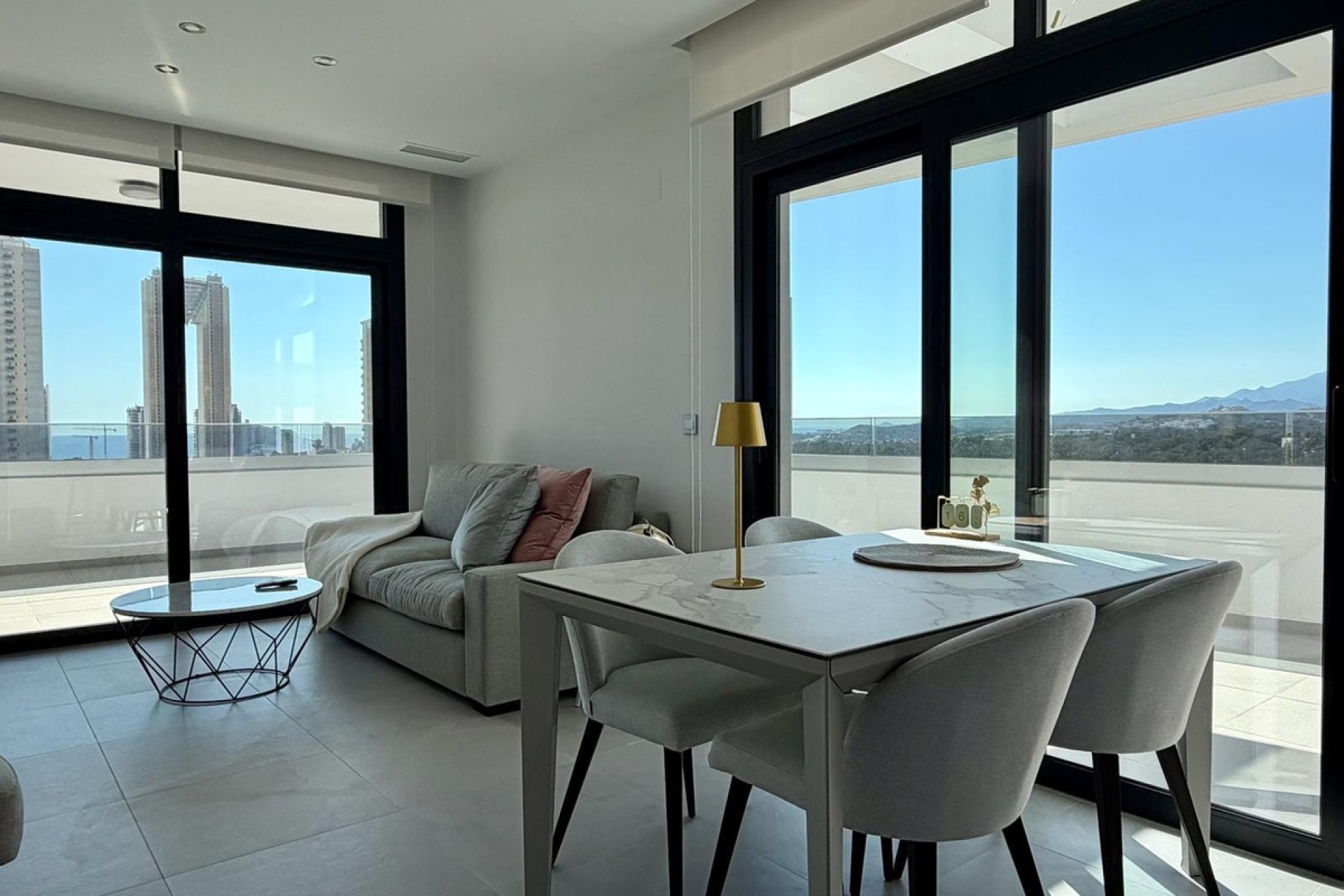 Resale - apartment - Benidorm - Benidorm Centro