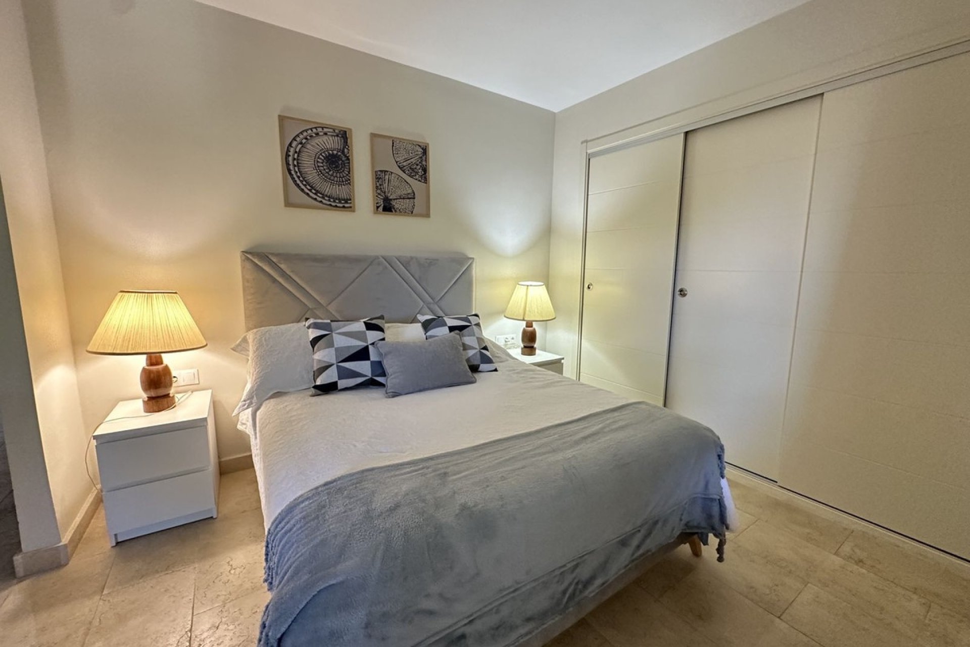 Resale - apartment - Casares - Casares Centro