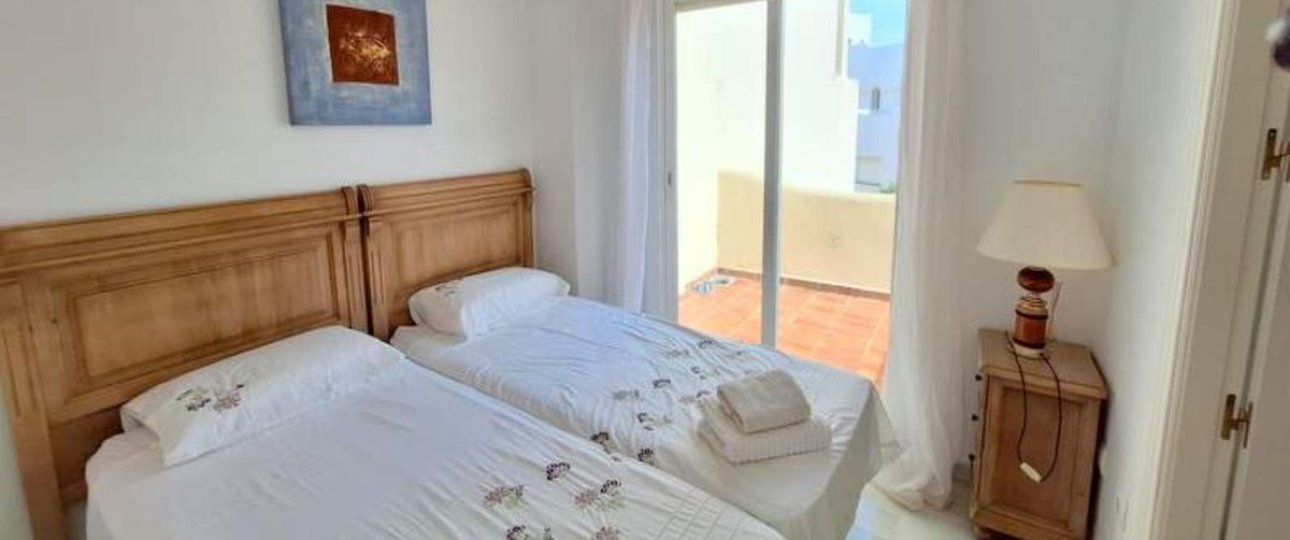 Resale - apartment - Casares - Casares Centro