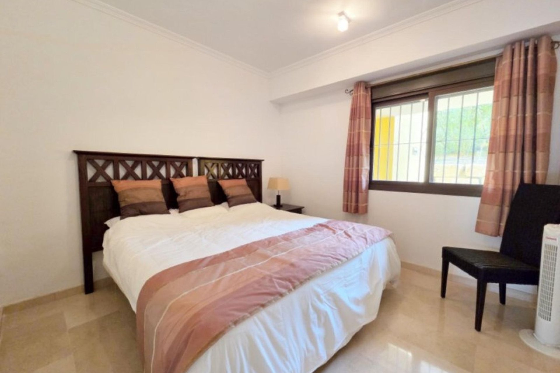Resale - apartment - Casares - Casares Centro