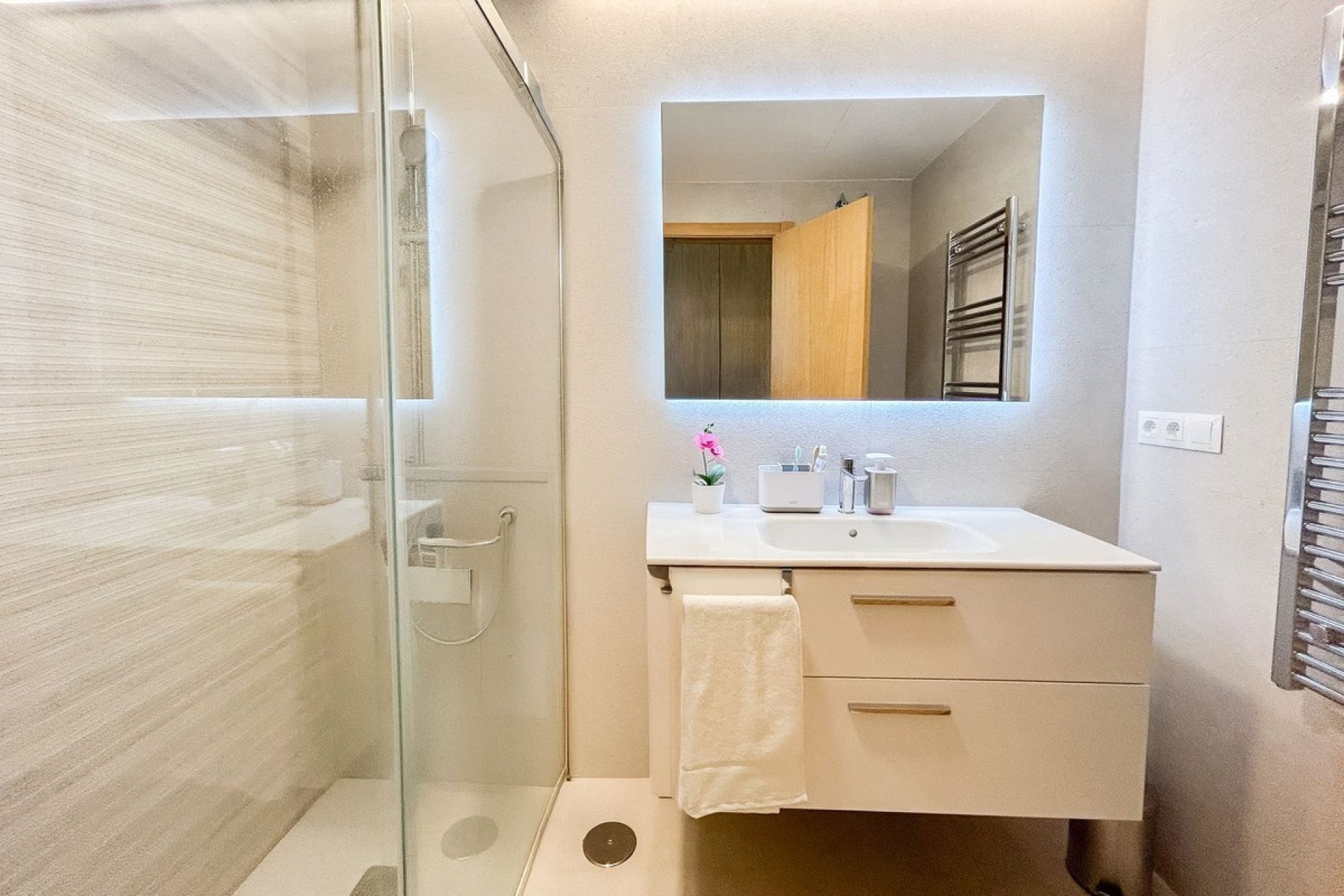 Resale - apartment - Casares - Casares Centro