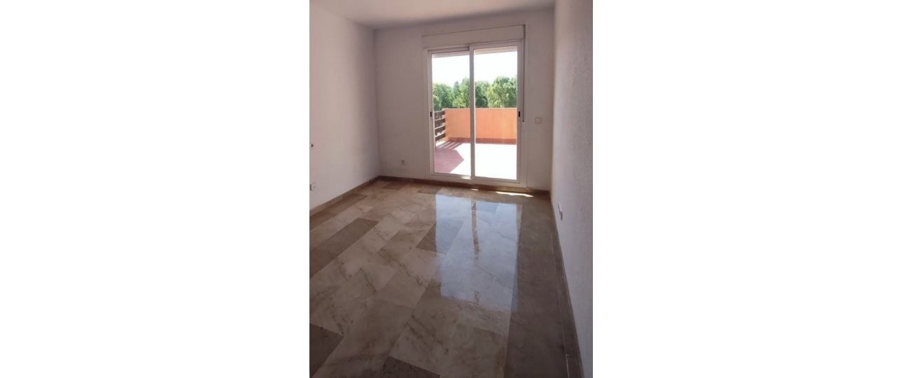 Resale - apartment - Casares - Casares Centro