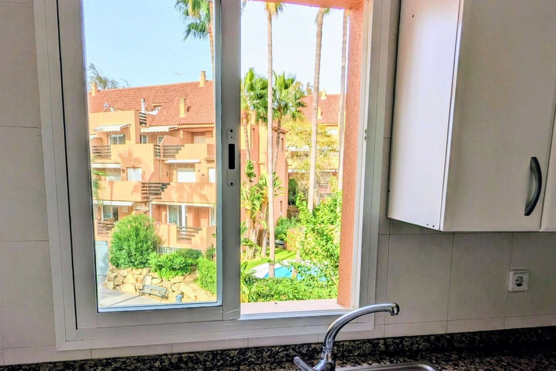 Resale - apartment - Casares - Casares Centro
