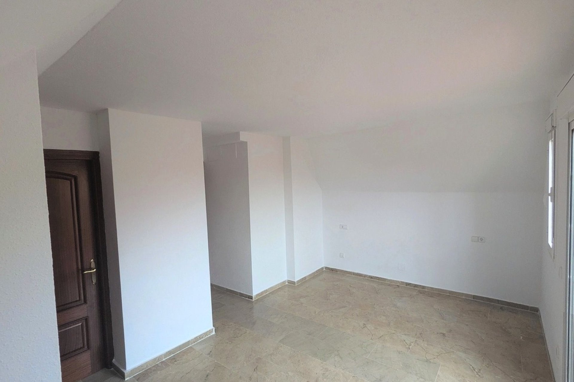 Resale - apartment - Casares - Casares Centro