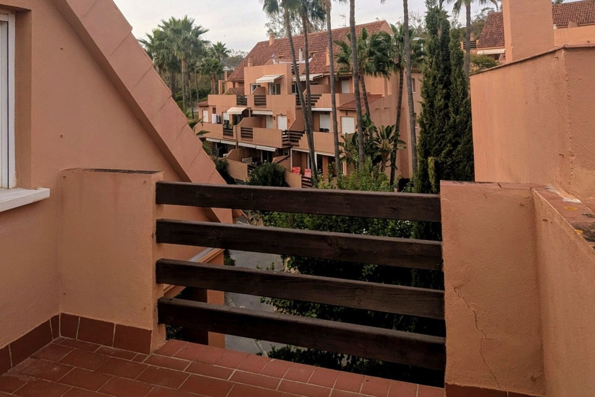 Resale - apartment - Casares - Casares Centro