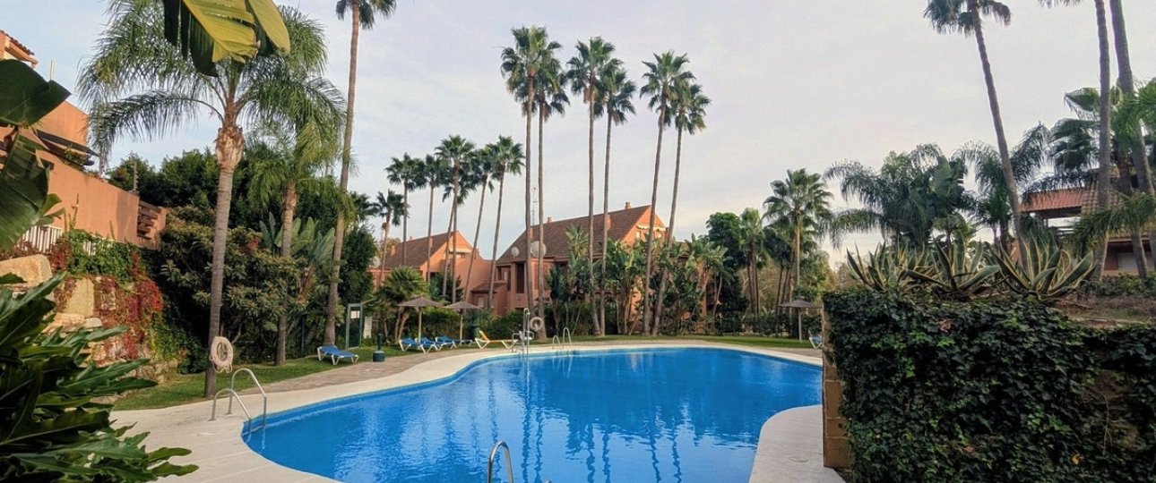 Resale - apartment - Casares - Casares Centro