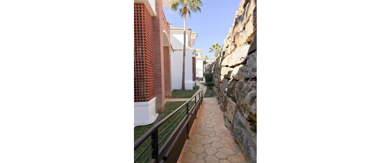 Resale - apartment - Casares - Casares Centro