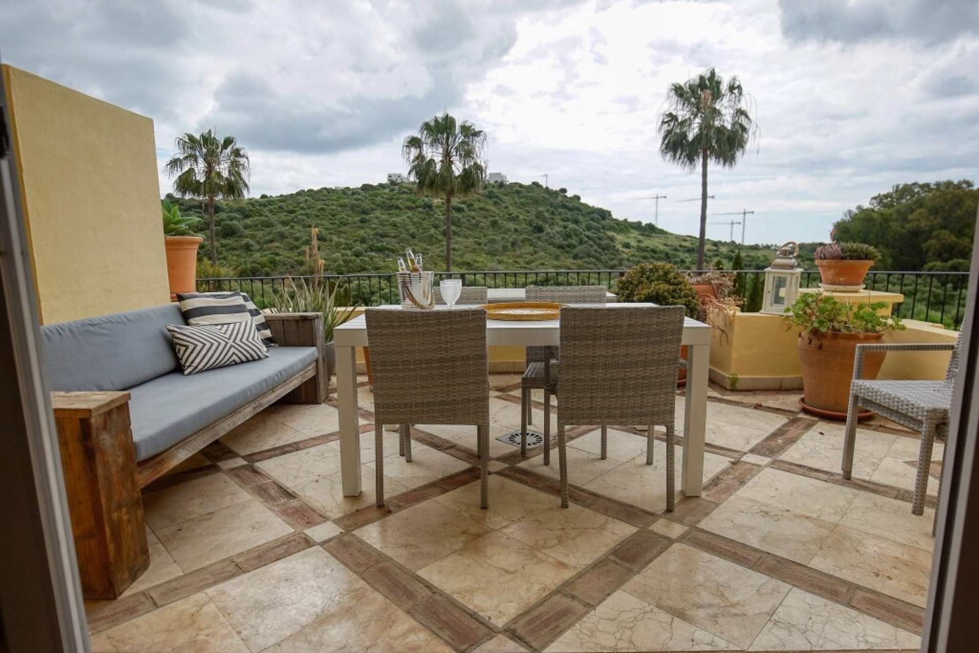 Resale - apartment - Casares - Casares Playa