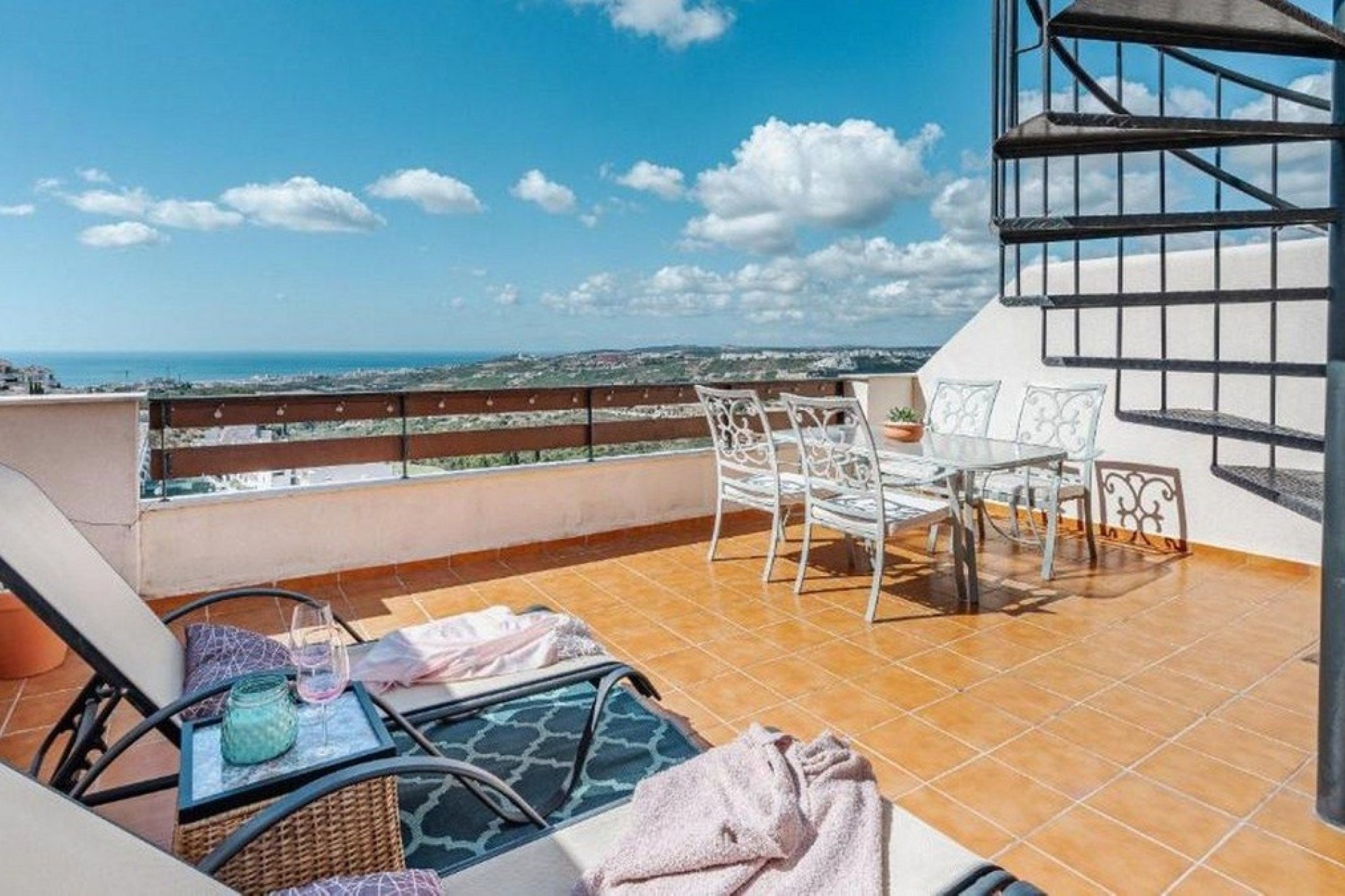 Resale - apartment - Casares - Casares Playa