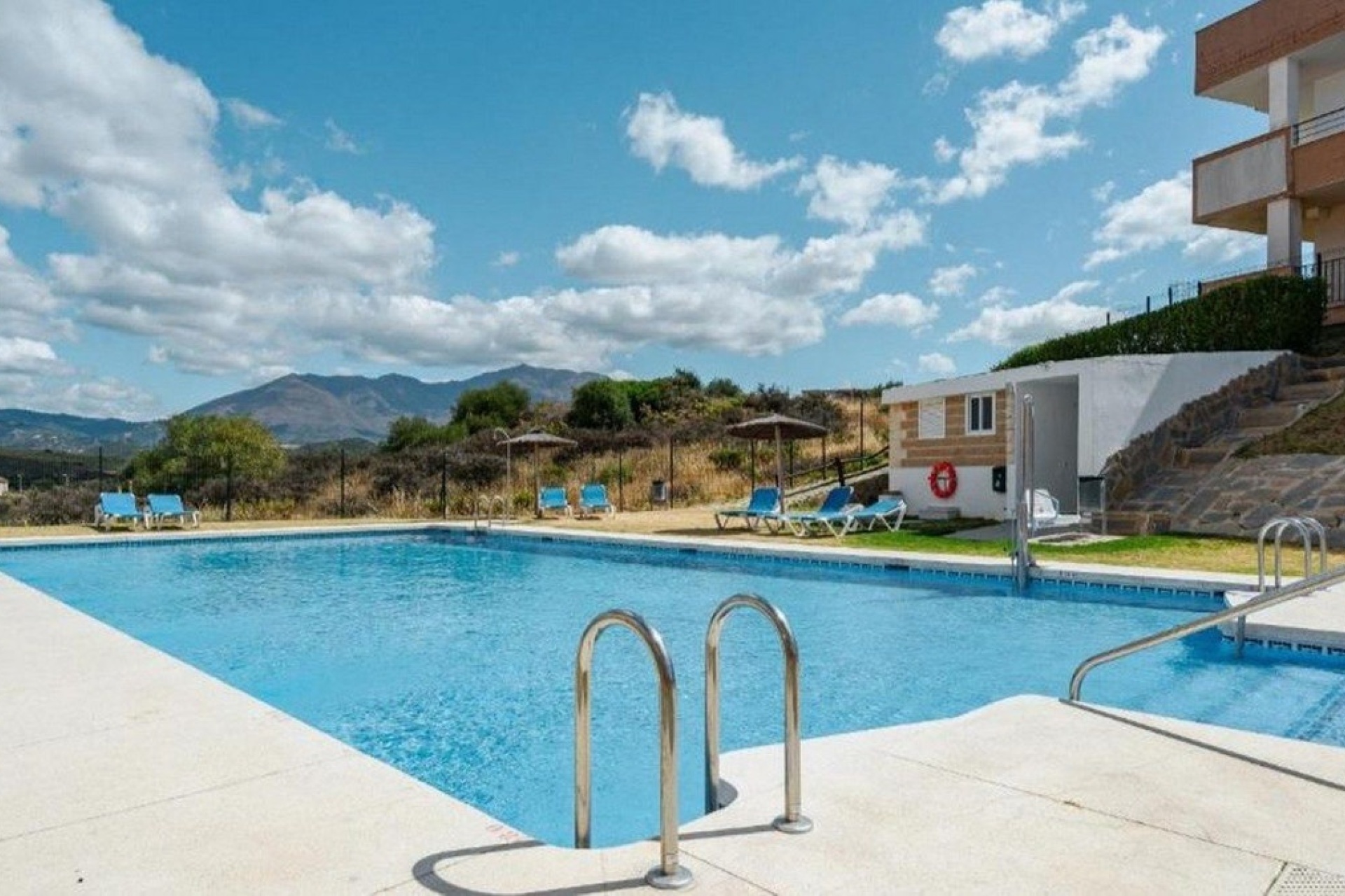 Resale - apartment - Casares - Casares Playa