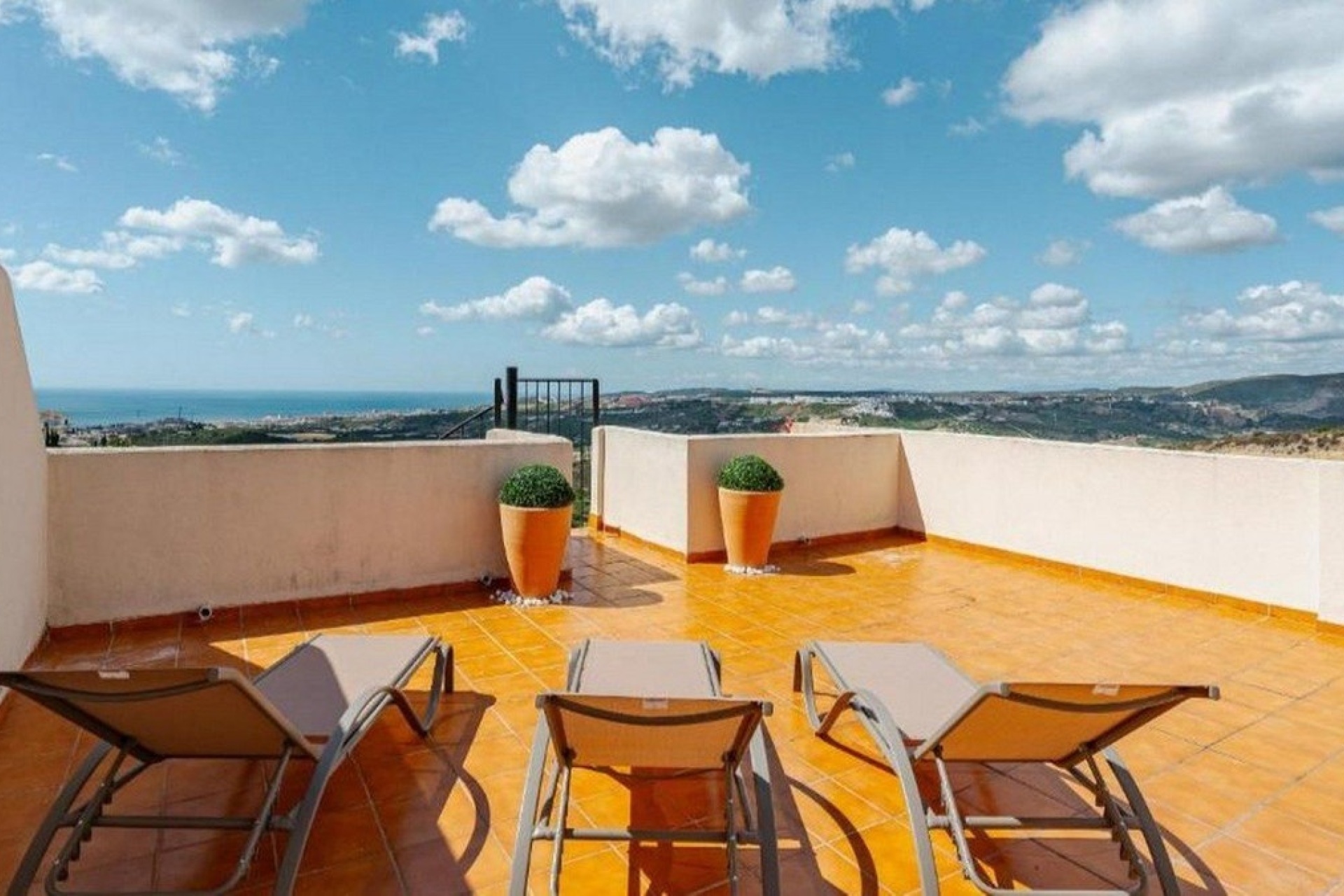 Resale - apartment - Casares - Casares Playa