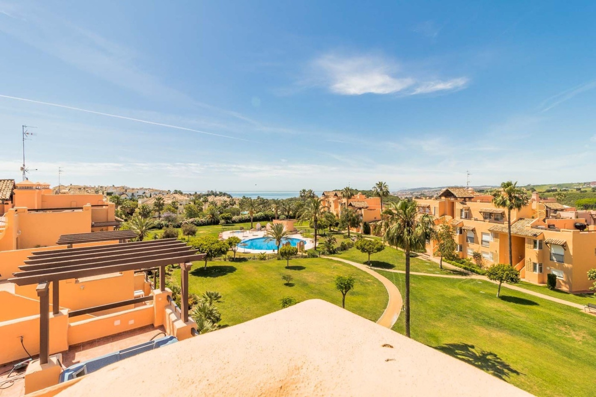 Resale - apartment - Casares - Casares Playa