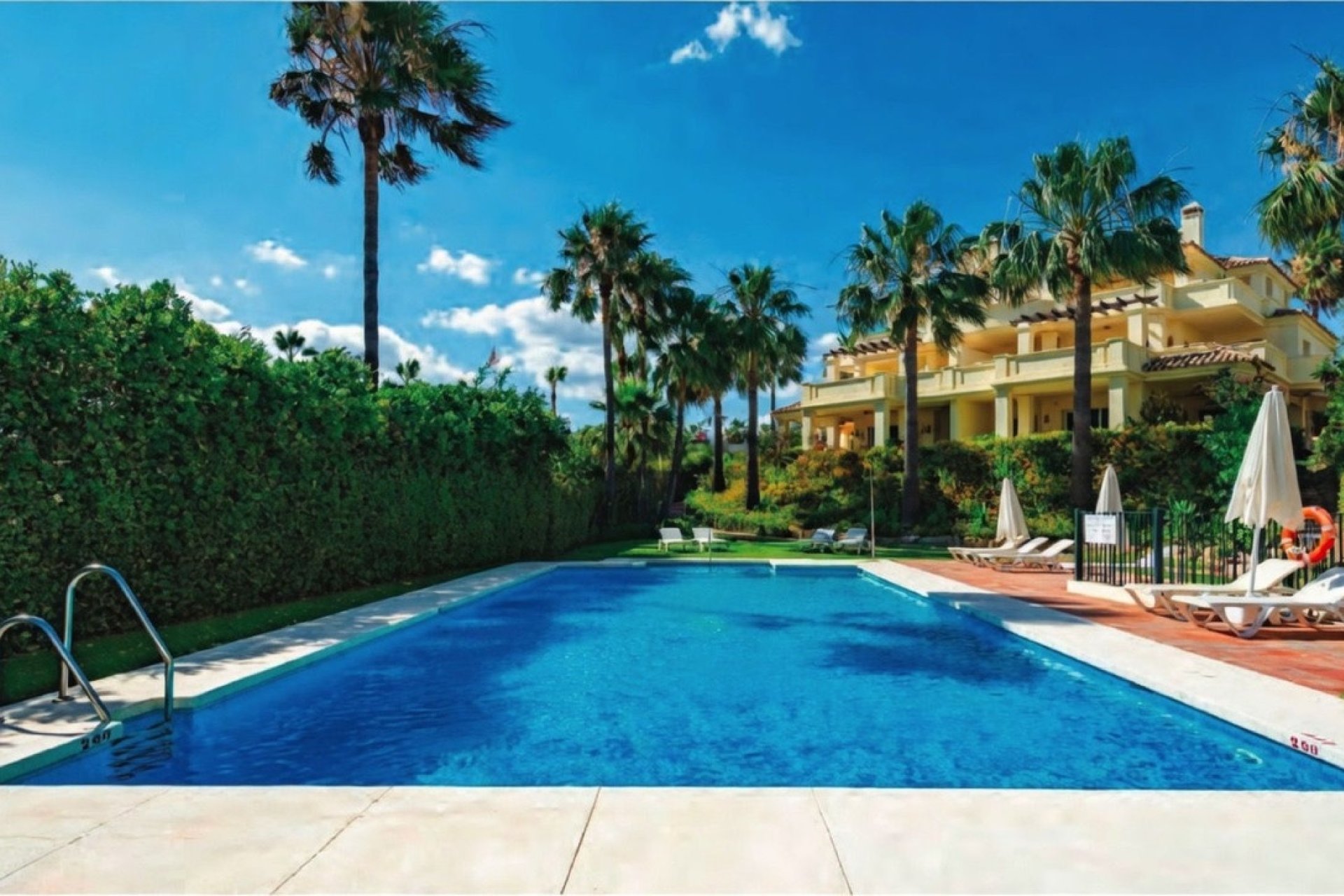Resale - apartment - Casares - Casares Playa