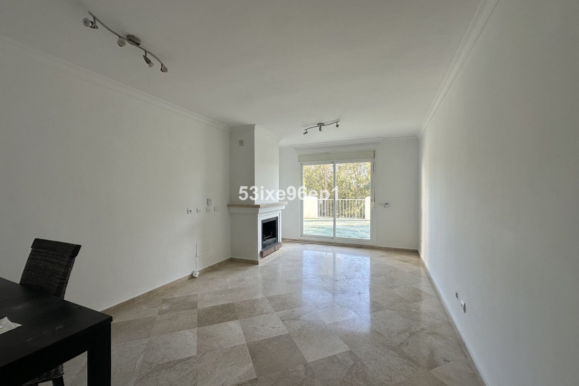 Resale - apartment - Casares - Casares Playa