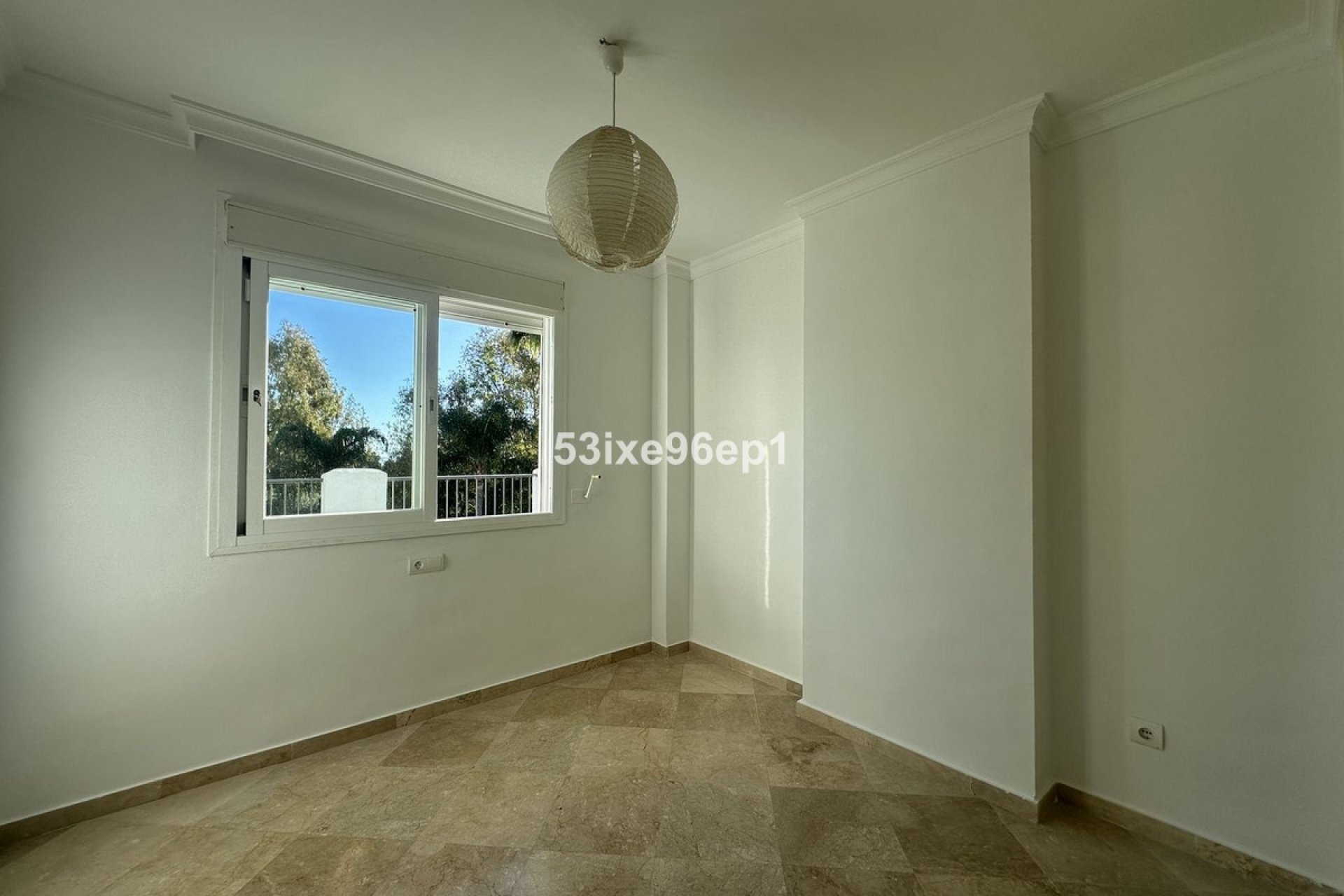Resale - apartment - Casares - Casares Playa