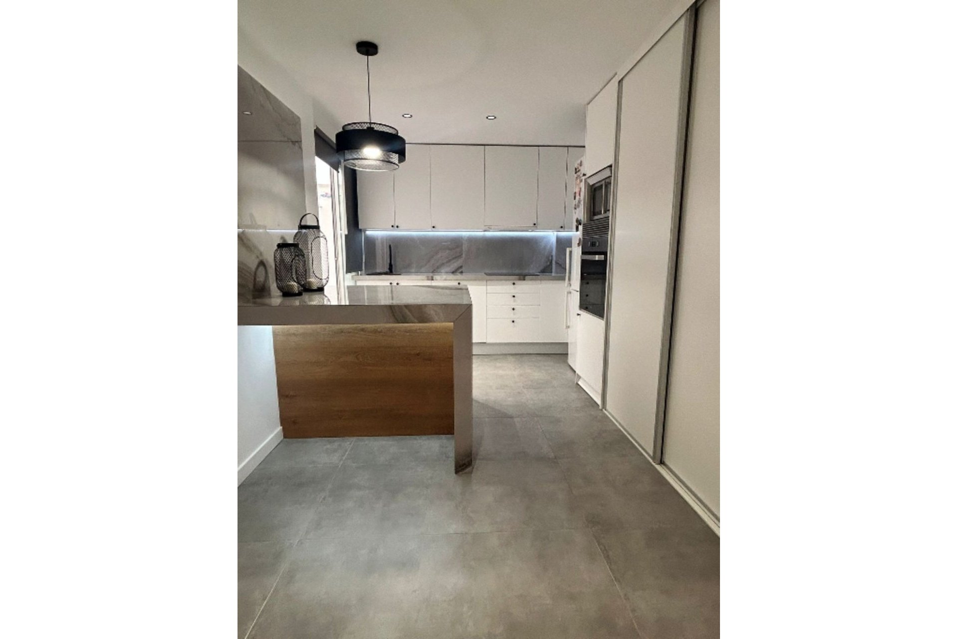 Resale - apartment - Casares - Casares Playa