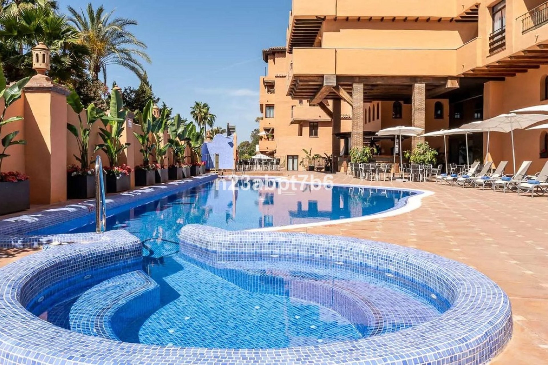 Resale - apartment - El Paraiso