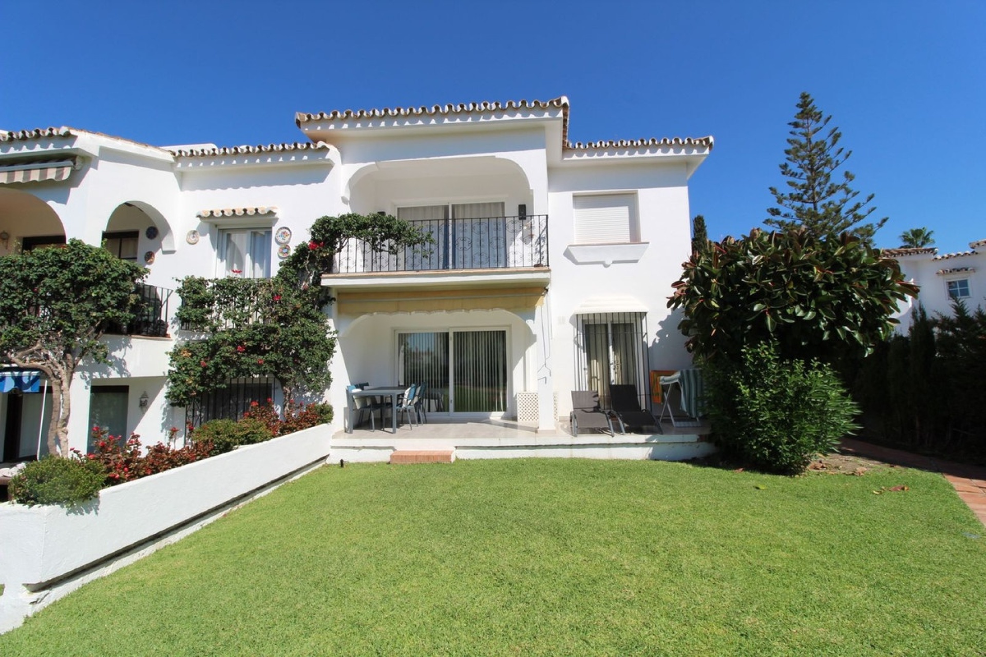 Resale - apartment - El Paraiso