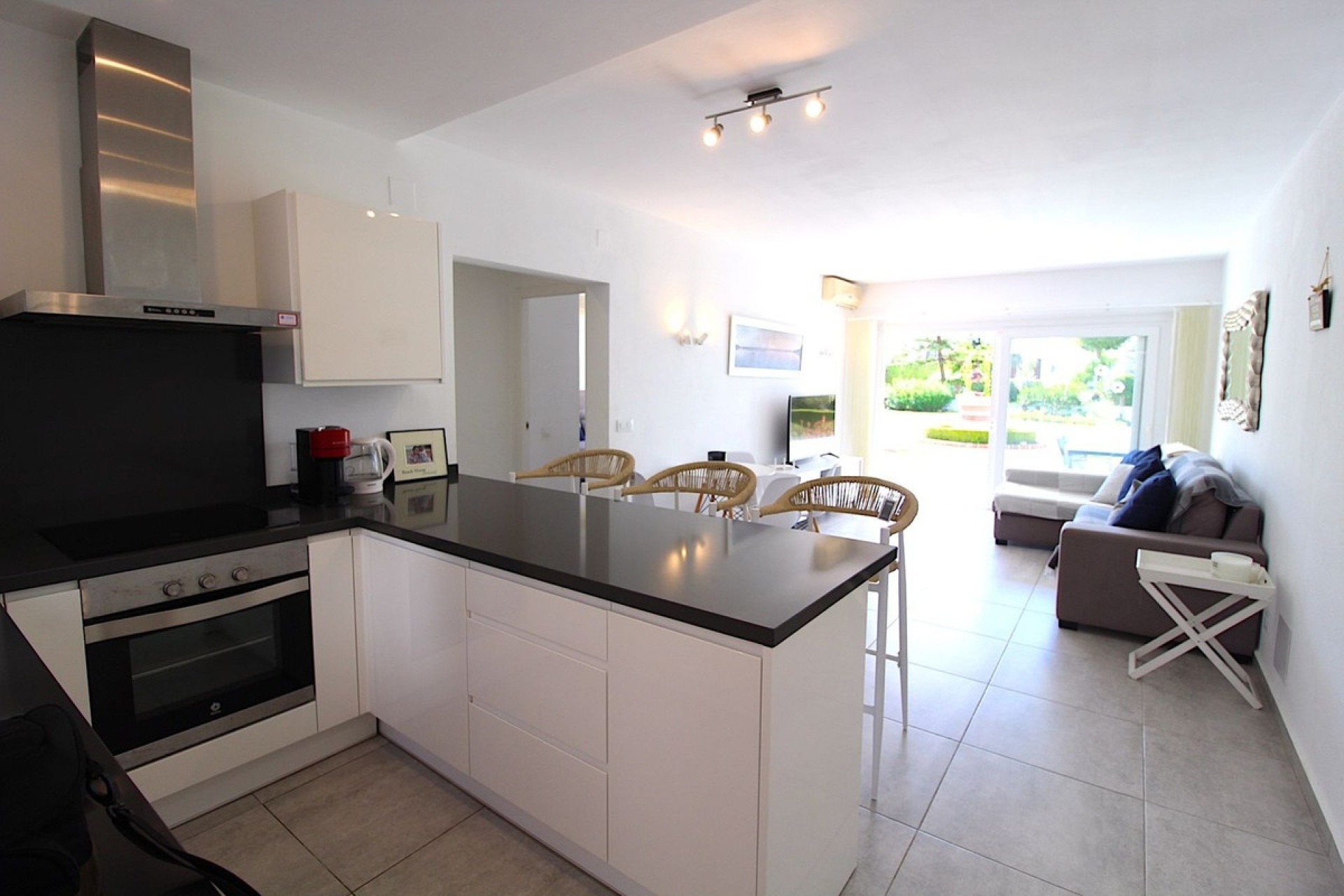 Resale - apartment - El Paraiso