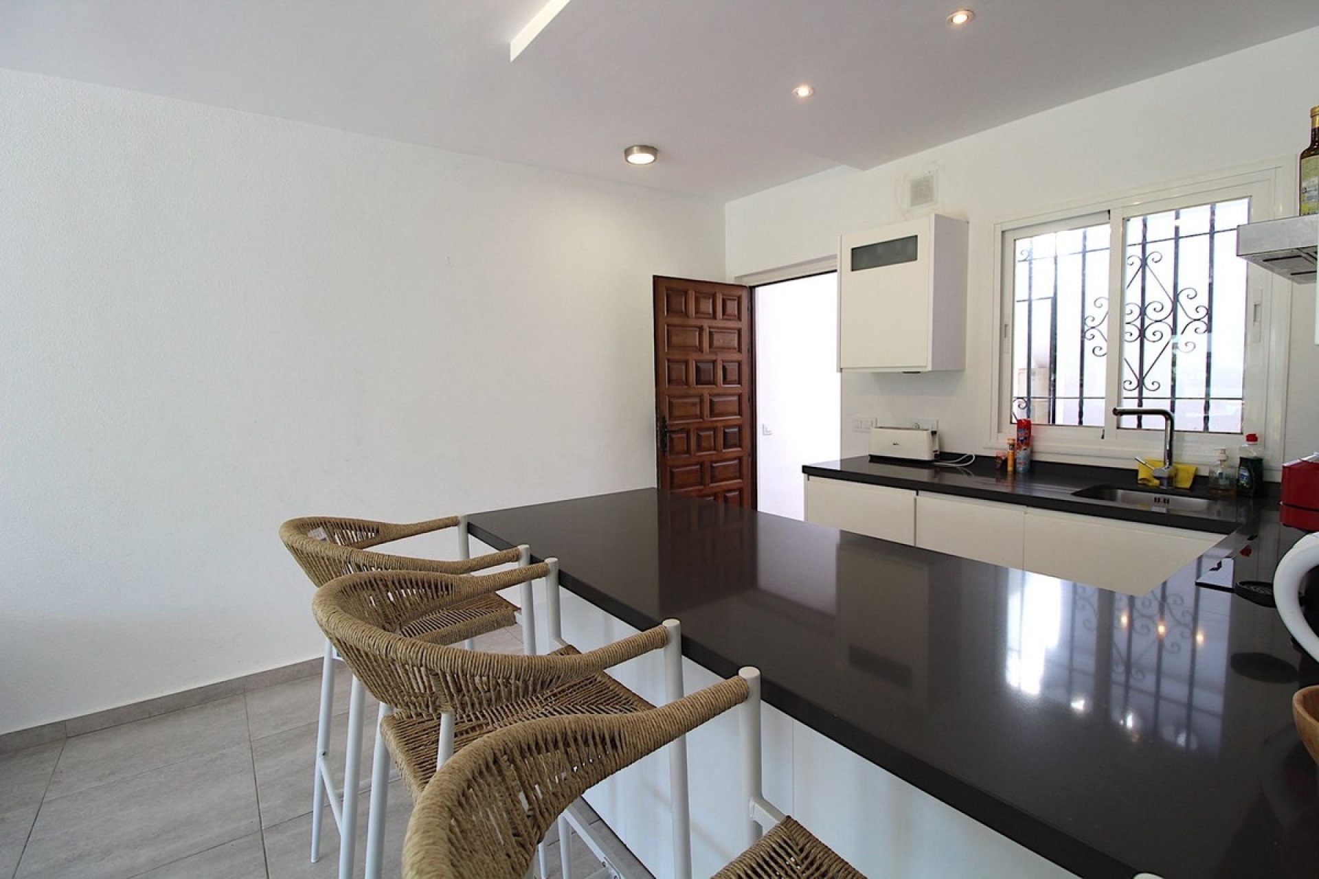 Resale - apartment - El Paraiso