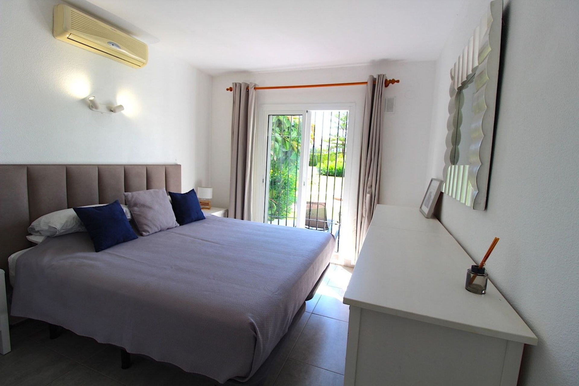 Resale - apartment - El Paraiso