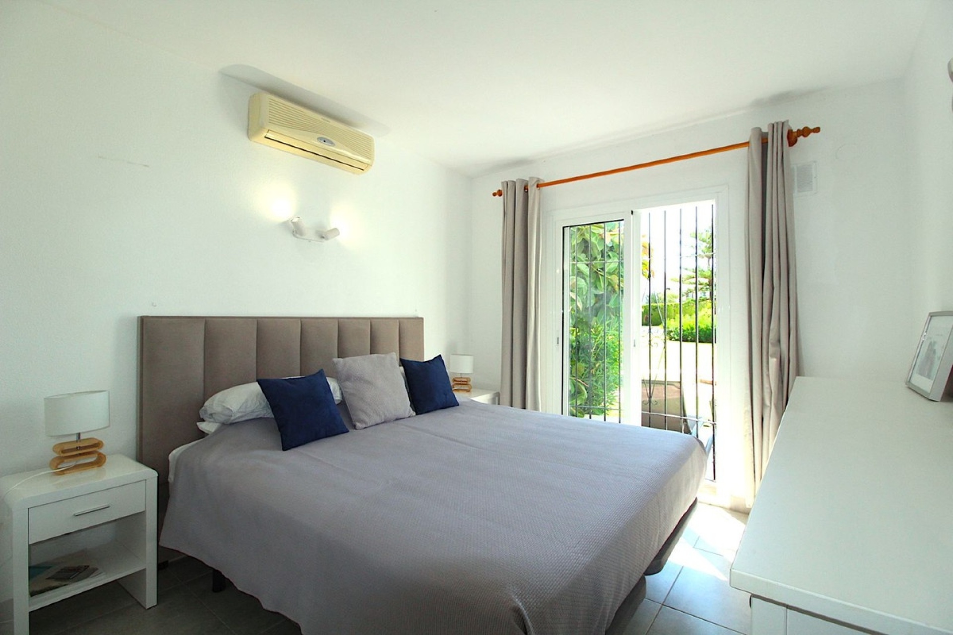 Resale - apartment - El Paraiso