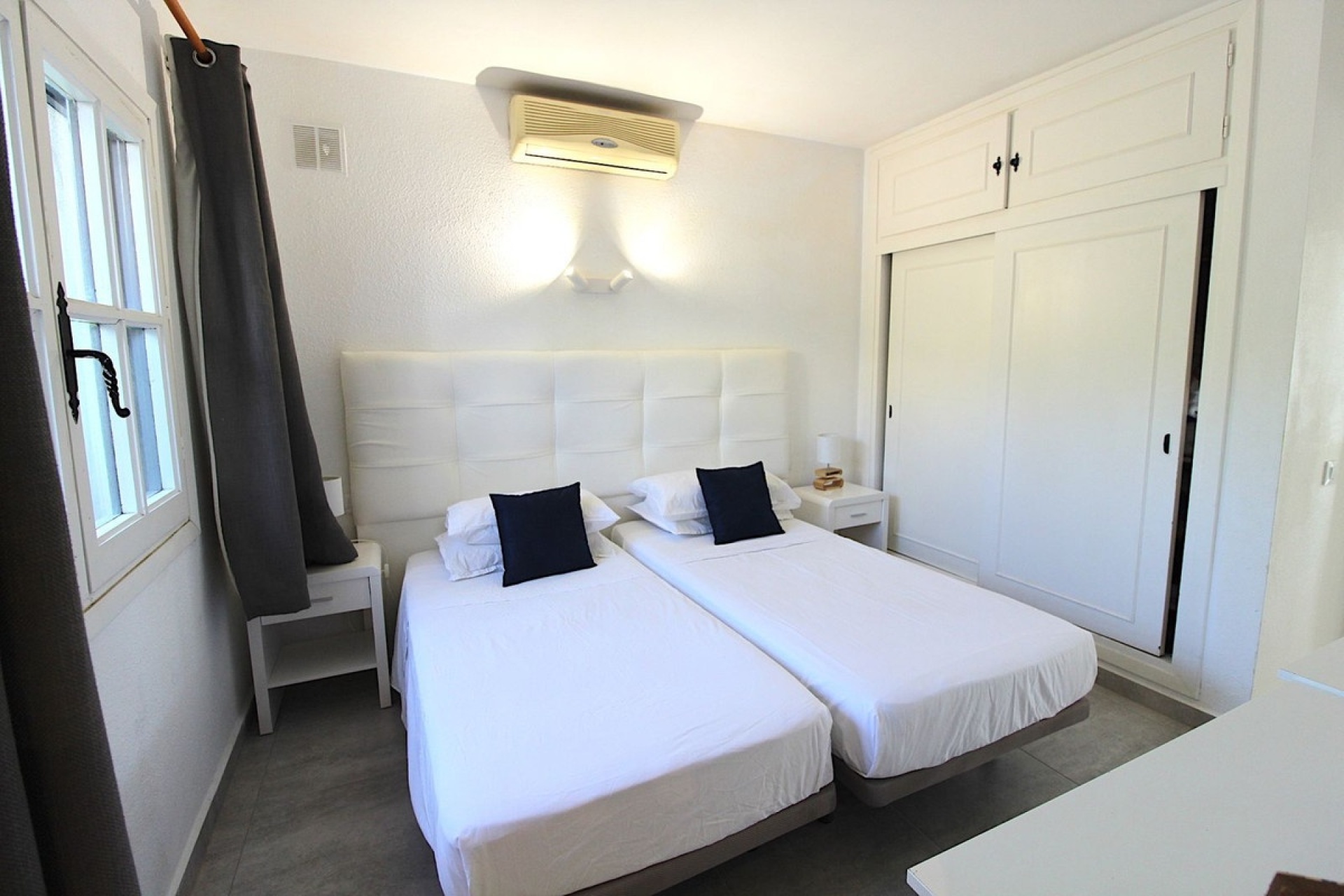 Resale - apartment - El Paraiso
