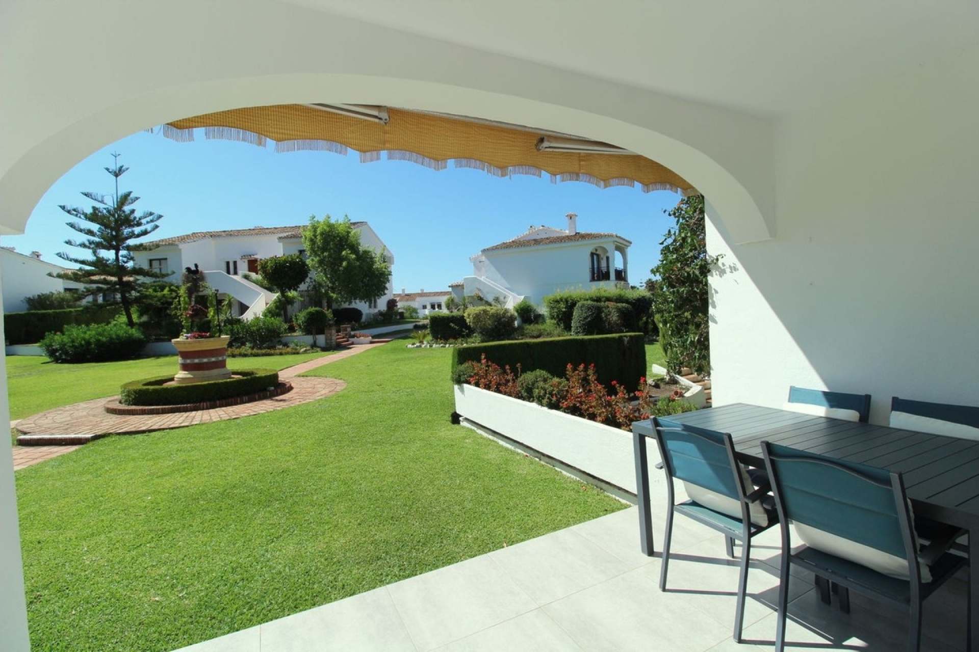 Resale - apartment - El Paraiso