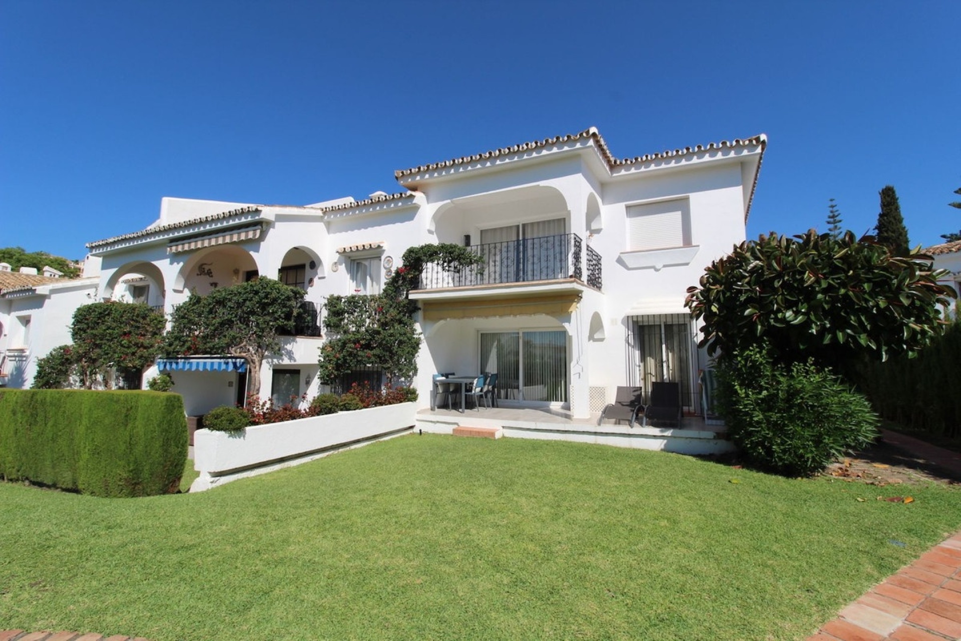 Resale - apartment - El Paraiso