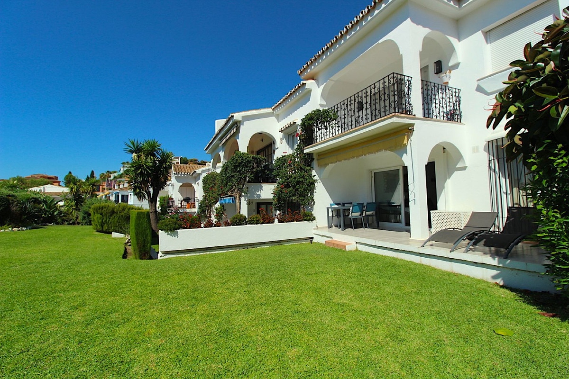 Resale - apartment - El Paraiso