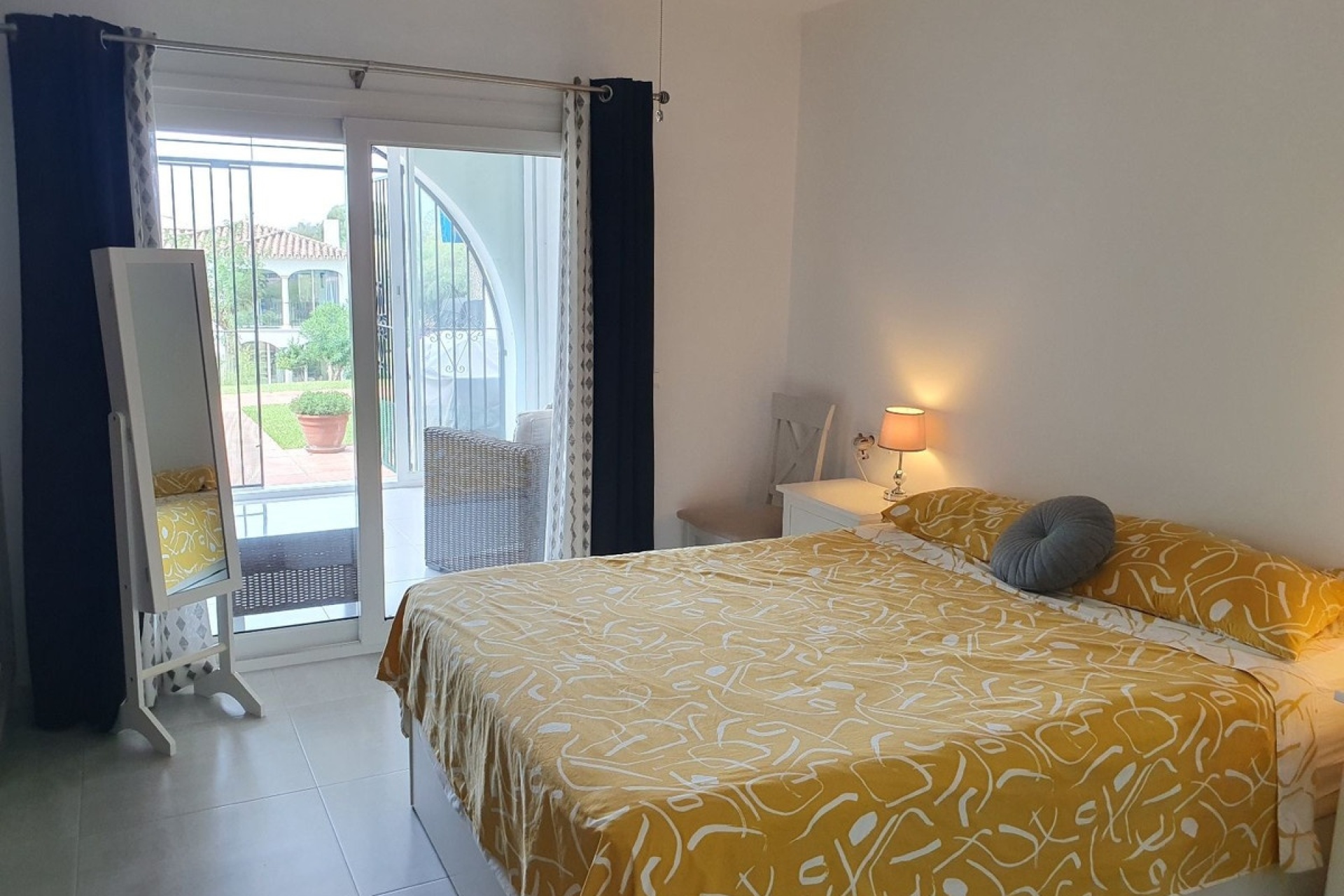 Resale - apartment - El Paraiso