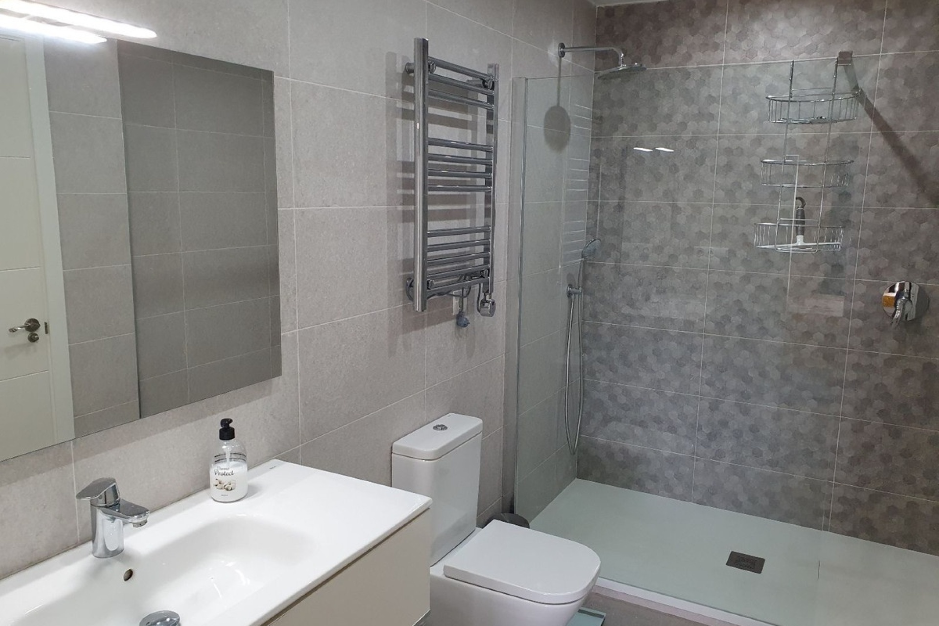 Resale - apartment - El Paraiso
