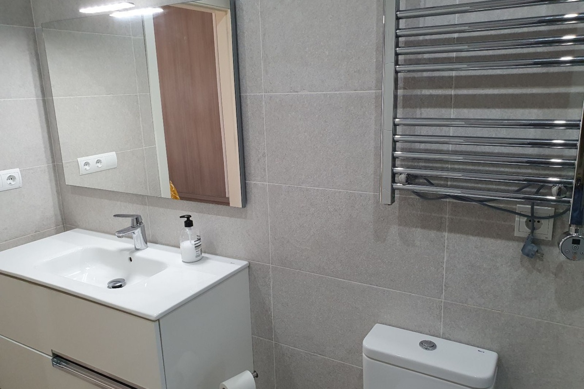 Resale - apartment - El Paraiso