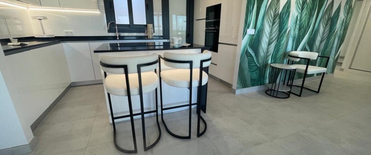 Resale - apartment - Estepona - Atalaya