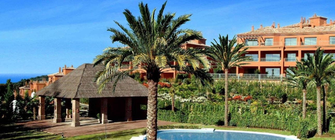 Resale - apartment - Estepona - Atalaya