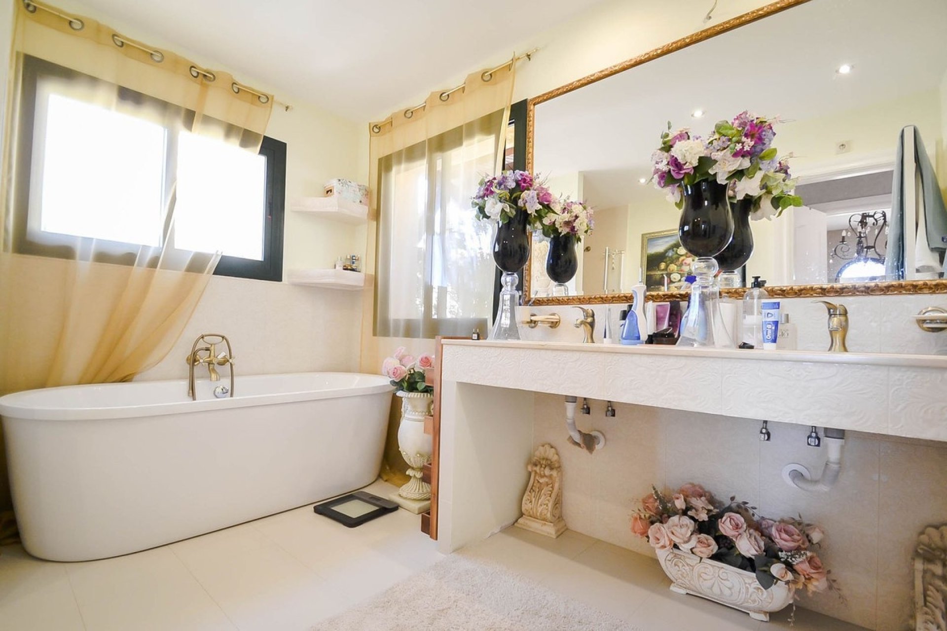 Resale - apartment - Estepona - Atalaya