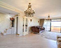 Resale - apartment - Estepona - Atalaya